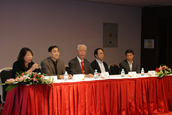 我院成功舉辦第二屆長城國際中西醫(yī)結(jié)合心臟病論壇