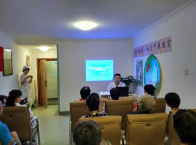 踐行“北京中醫(yī)健康鄉(xiāng)村社區(qū)建設(shè)項目”——葉永安團(tuán)隊前往金魚池社區(qū)衛(wèi)生服務(wù)站開展中醫(yī)藥服務(wù)