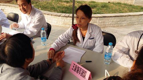 王顯健康團(tuán)隊進(jìn)通州社區(qū)